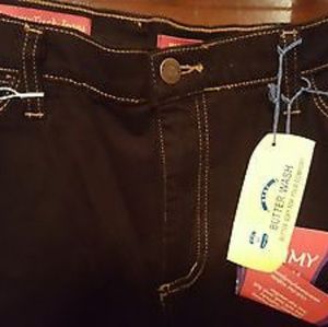 NWT NYDJ black cropped capri Jean's. 12